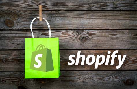 Here are five reasons why migrating your e-commerce business to Shopify Plus will improve your online revenue